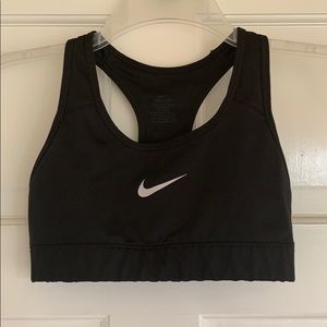 ❣️3 for $21❣️Nike sports bra